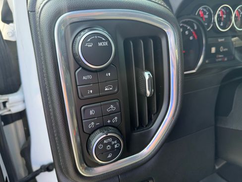Used 2021 Chevrolet Silverado 1500 LTZ w/ LTZ Convenience Package II AWD/4WD image 19