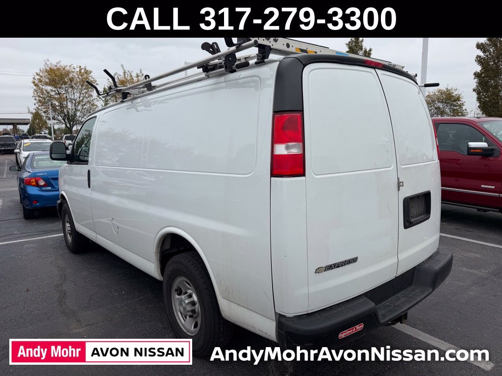 Used 2020 Chevrolet Express 2500 w/ Driver Convenience Package RWD image 3