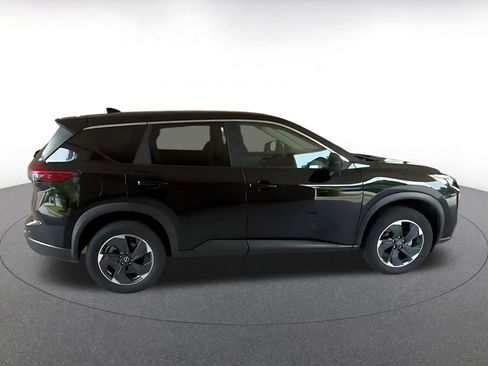 Used 2025 Nissan Rogue SV FWD image 16