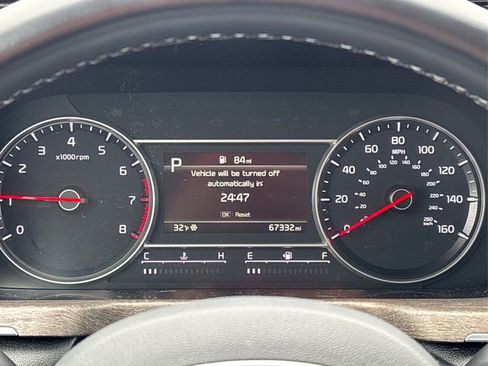 Certified 2022 Kia Sorento S w/ Panoramic Sunroof Package image 22