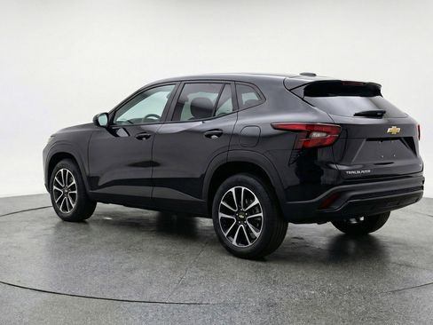 Used 2025 Chevrolet TrailBlazer LT image 6