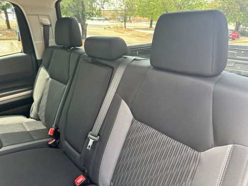 Used 2017 Toyota Tundra SR5 AWD/4WD image 18