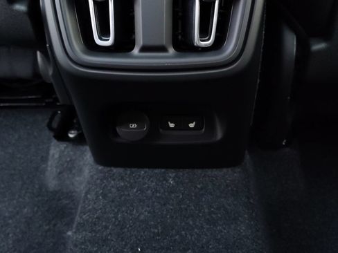 New 2026 Volvo XC40 B5 Plus w/ Protection Package Premier AWD/4WD image 24