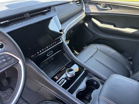 New 2026 Jeep Grand Cherokee Limited AWD/4WD image 28