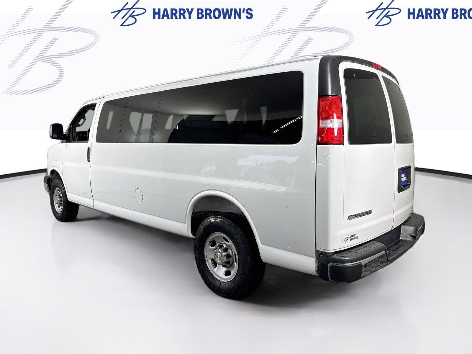 Used 2025 Chevrolet Express 3500 LT w/ LT Preferred Equipment Group RWD image 26