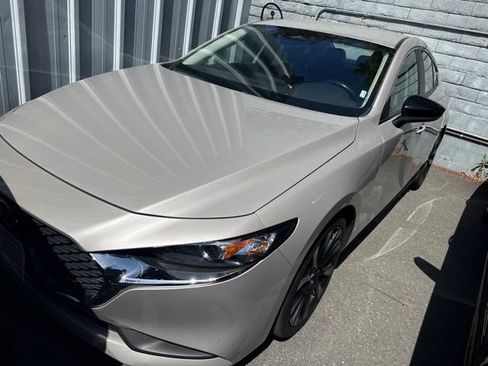 Used 2024 MAZDA MAZDA3 s FWD image 1
