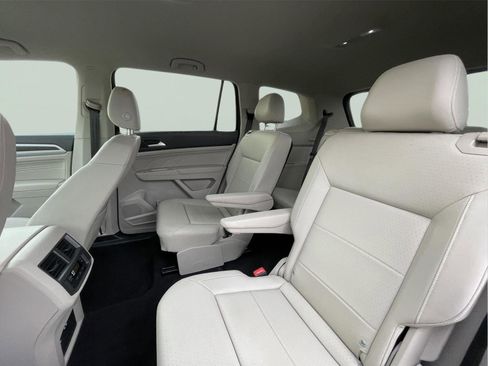 Used 2023 Volkswagen Atlas SE w/ Black Wheel Package image 17