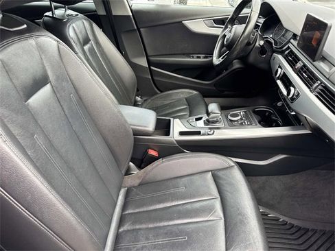 Used 2017 Audi A4 2.0T Premium image 34