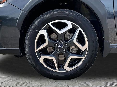 Used 2019 Subaru Crosstrek 2.0i Limited w/ Moonroof Package w/Navigation AWD/4WD image 9