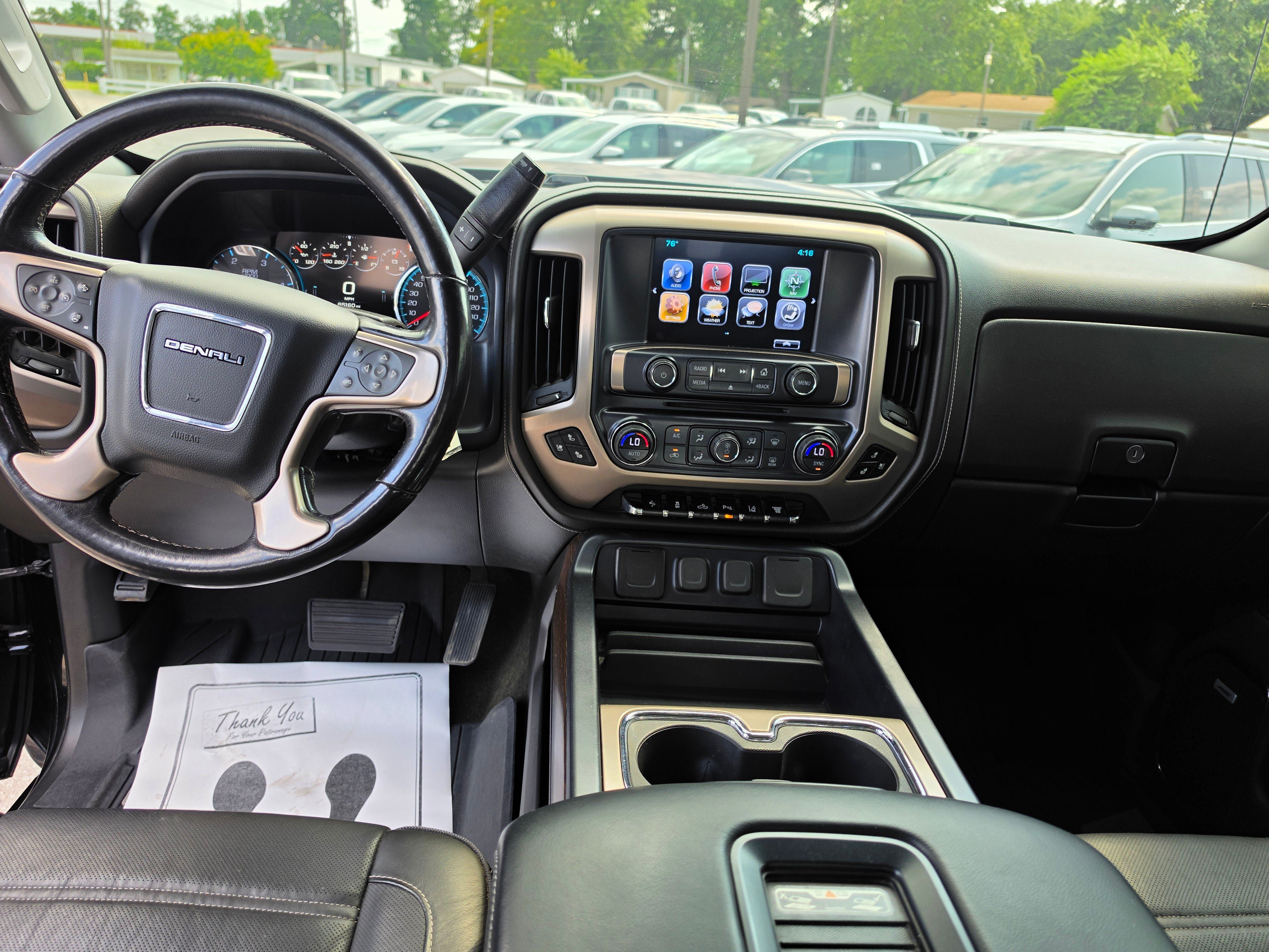 Used 2018 GMC Sierra 2500 Denali w/ Duramax Plus Package AWD/4WD image 10
