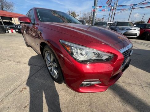 Used 2016 INFINITI Q50 Premium image 3