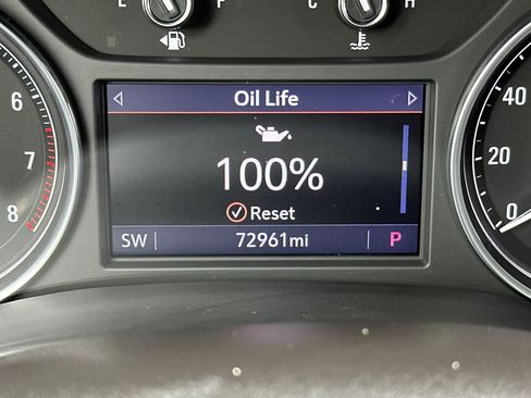 Used 2021 Buick Enclave Essence w/ Sound and Sites Package FWD image 31