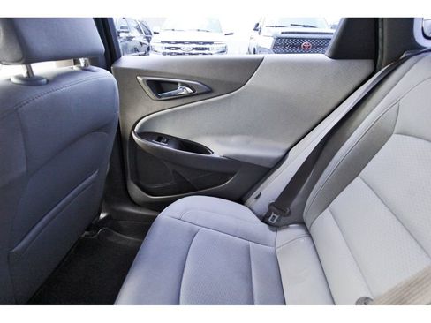Used 2017 Chevrolet Malibu LT FWD image 12