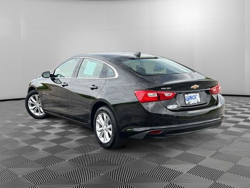 Used 2025 Chevrolet Malibu LT FWD image 2