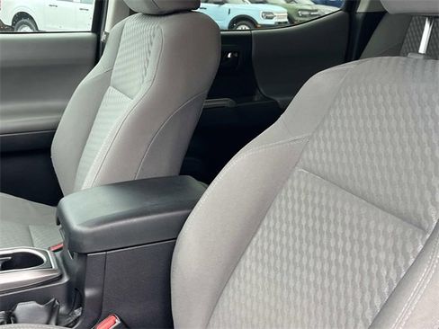 Used 2021 Toyota Tacoma SR5 image 29