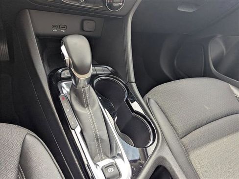 Used 2025 Buick Encore GX Preferred FWD image 9