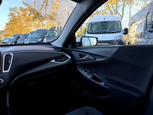 Used 2022 Chevrolet Malibu RS image 27