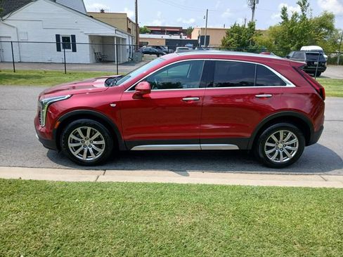 Used 2020 Cadillac XT4 Premium Luxury w/ Cold Weather Package FWD image 4