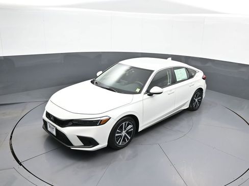Certified 2023 Honda Civic LX image 32