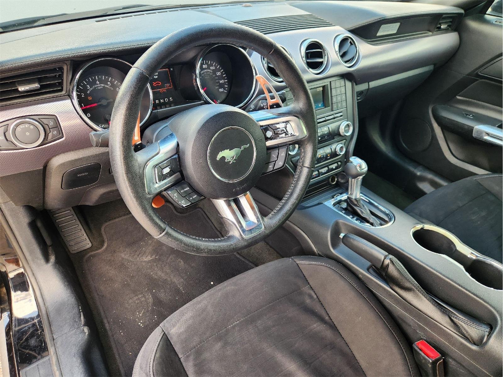 Used 2017 Ford Mustang Coupe RWD image 26