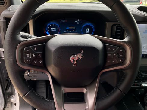 Used 2026 Ford Bronco Outer Banks AWD/4WD image 23