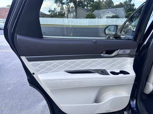Used 2020 Hyundai Palisade Limited AWD/4WD image 16