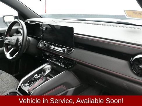 Used 2024 Chevrolet Colorado Z71 w/ Advanced Trailering Package AWD/4WD image 16