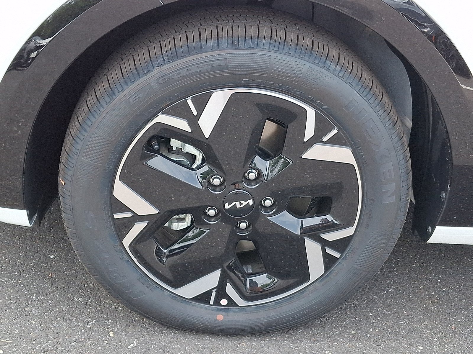New 2026 Kia Niro Wind FWD image 4