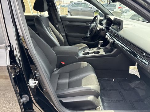Used 2025 Honda Civic Sport image 33