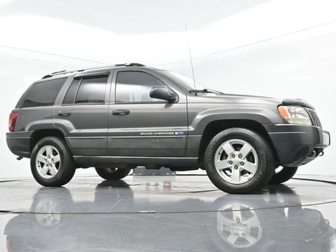 Used 2004 Jeep Grand Cherokee Laredo RWD image 36