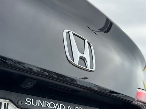 Used 2023 Honda Civic Sport image 9