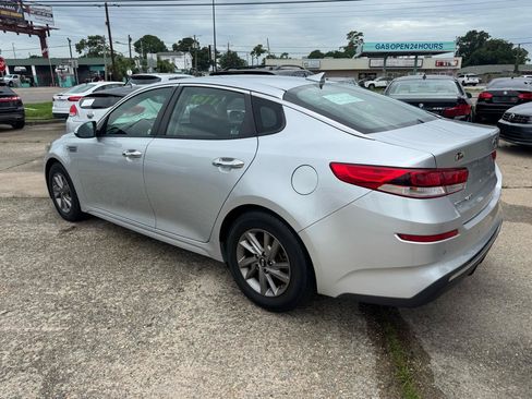 Used 2020 Kia Optima LX FWD image 2