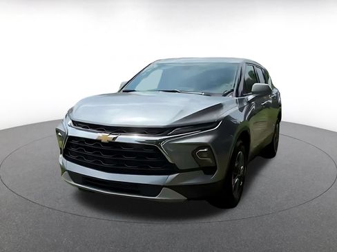 Used 2026 Chevrolet Blazer LT FWD image 6