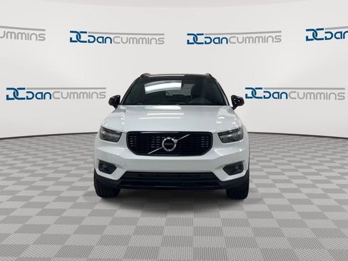 Used 2021 Volvo XC40 T5 R-Design w/ Climate Package image 3