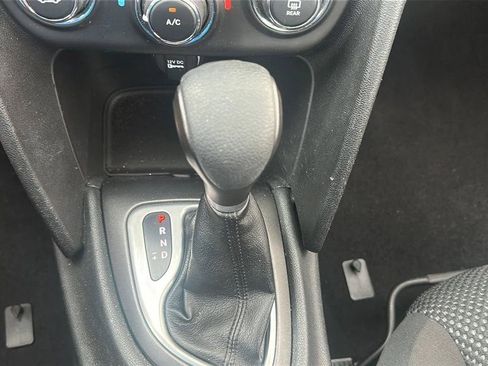 Used 2015 Dodge Dart SE w/ Convenience Group FWD image 38