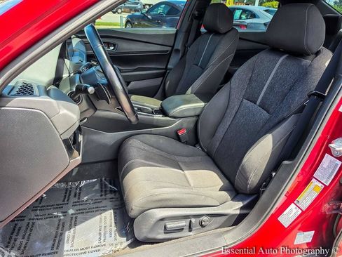 Used 2023 Honda Accord Sport image 9