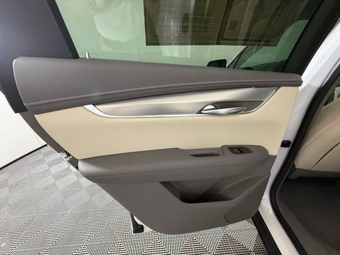 Used 2022 Cadillac XT5 Premium Luxury FWD image 31