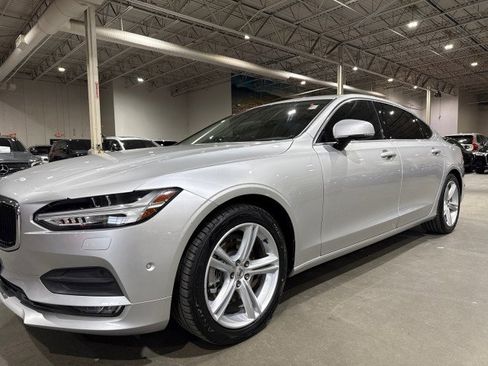 Used 2018 Volvo S90 T5 Momentum w/ Convenience Package image 24
