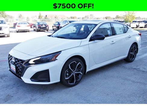 New 2025 Nissan Altima 2.5 SR w/ SR Premium Package image 3