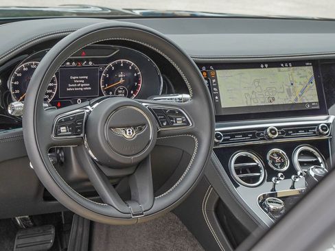 Used 2024 Bentley Continental GT image 18