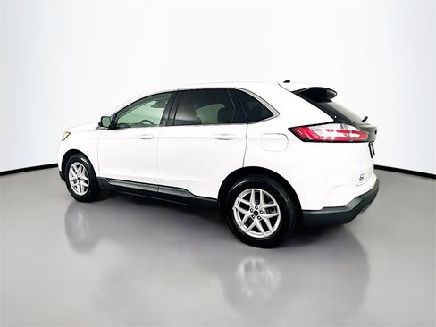 Used 2023 Ford Edge SEL image 8