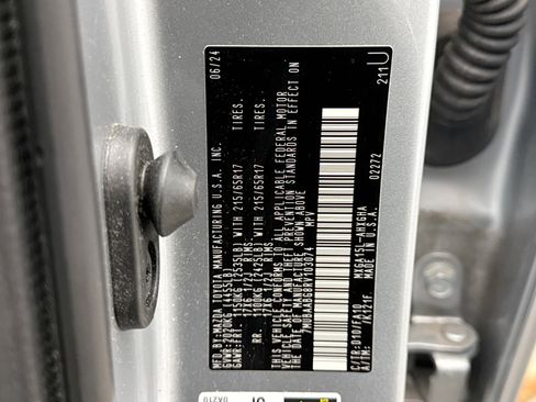 Used 2024 Toyota Corolla Cross LE w/ Moonroof Package image 25