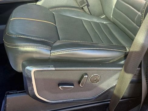 Used 2022 Ford F150 Platinum w/ Equipment Group 701A High image 31