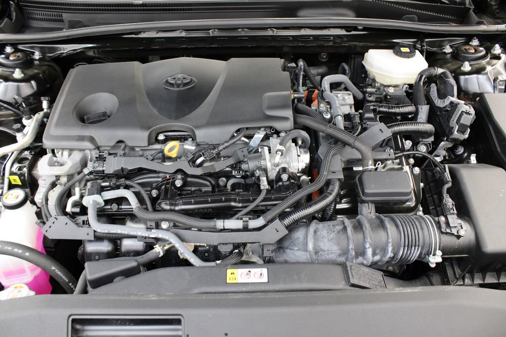 Used 2025 Toyota Camry LE FWD image 29