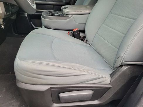 Used 2014 RAM 1500 Express image 17