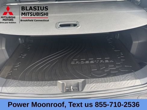 Used 2024 Subaru Crosstrek 2.5i Limited AWD/4WD image 11