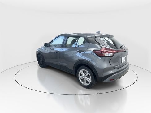 Used 2021 Nissan Kicks S image 6