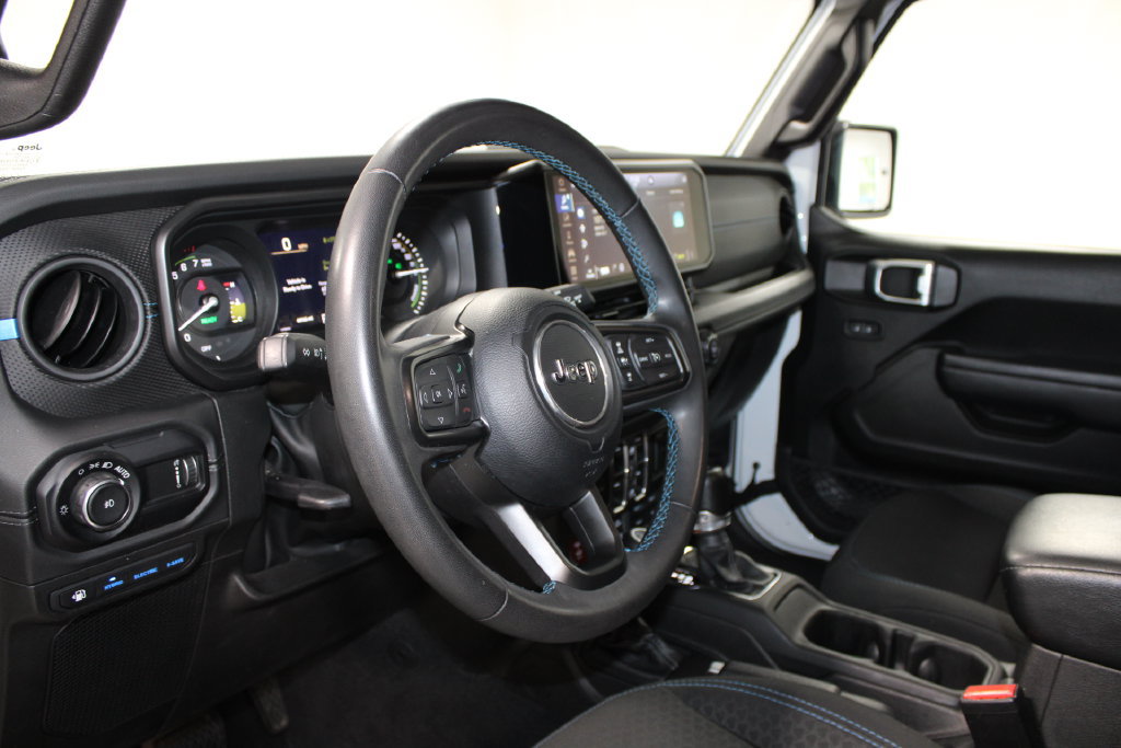 Used 2024 Jeep Wrangler Unlimited Rubicon 4xe AWD/4WD image 14