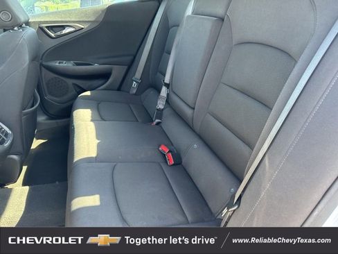 Used 2024 Chevrolet Malibu LT image 11