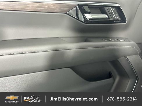 New 2026 Chevrolet Suburban LT w/ Comfort Package image 42